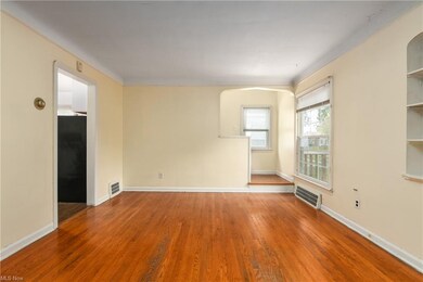 Good wall space for furniture placement and those hardwood floors!