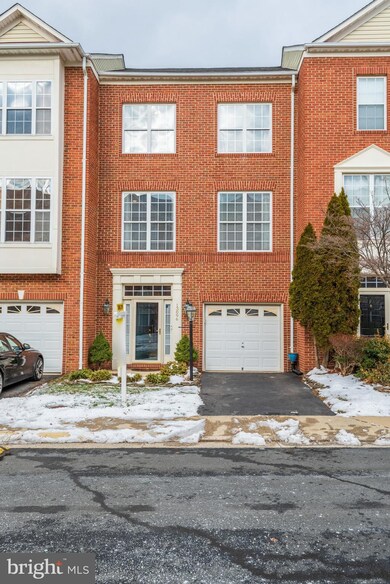 13096 Park Crescent Cir, Herndon, VA 20171 - photo 4