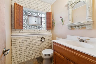 5440 S Edgewood Ave, La Grange Highlands, IL 60525 - photo 7