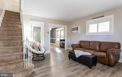 131 N Llanwellyn Ave, Glenolden, PA 19036 - photo 5