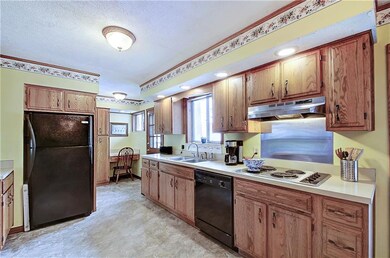 1041 W Stones Crossing Rd, Greenwood, IN 46143 - photo 5