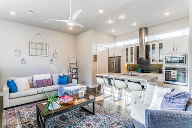 5914 Lindell Ave unit 200, Dallas, TX 75206 - photo 4