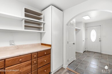 1665 N Williwaw Ln (4 of 16)