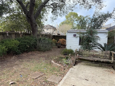 15518 Heritage Country Ct, Friendswood, TX 77546 - photo 3