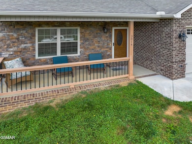 003-3014VillaCreeksideDrive-Dandridge
