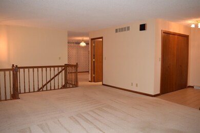 106 Royal Ln, La Porte, IN 46350 - photo 4