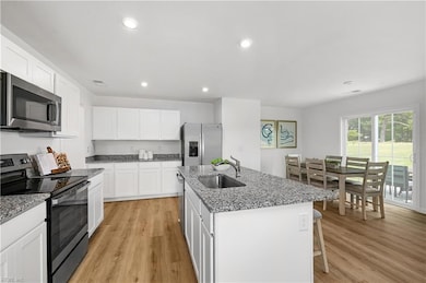 616 Hopi Ct, Portsmouth, VA 23701 - photo 3