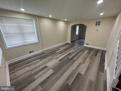 7445 Edsworth Rd, Dundalk, MD 21222 - photo 2