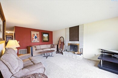 1506 S Olson St, Kennewick, WA 99338 - photo 4