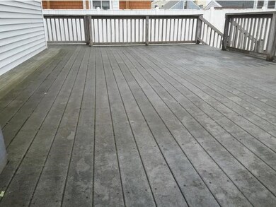 HUGE DECK