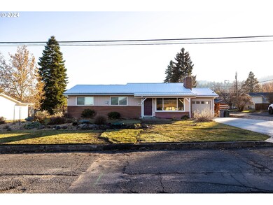 702 F Ave, La Grande, OR 97850 - photo 2