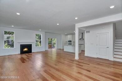 03-Living & Dining Room