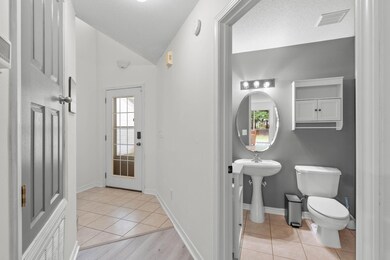 Foyer & half bath