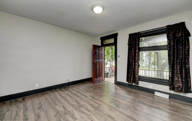1174- Living Room