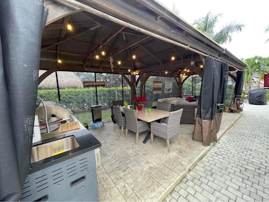 276 N Cortez Dr unit 276, Margate, FL 33068 - photo 5