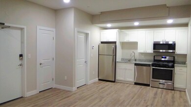 62 Lowell St unit 6, Manchester, NH 03101 - photo 3