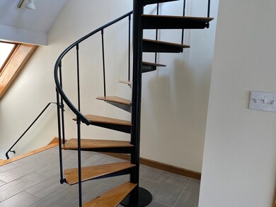 181 Salem St unit 2, Woburn, MA 01801 - photo 5