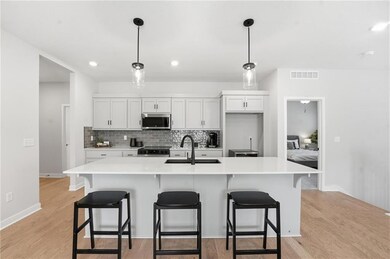 1009 Branchwood Ln, Raymore, MO 64083 - photo 7