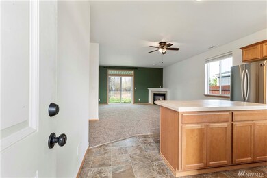 919 Grinnell Ave SW, Orting, WA 98360 - photo 2