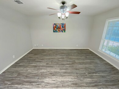 7438 Gamble Oak Dr, San Antonio, TX 78223 - photo 4