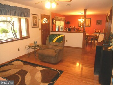 10640 Tippett Rd, Clinton, MD 20735 - photo 2