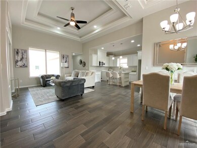 2000 Summerland Ln, Edinburg, TX 78541 - photo 2