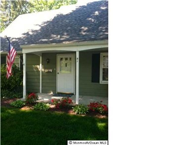 41 Jubilee Cir, Matawan, NJ 07747 - photo 2