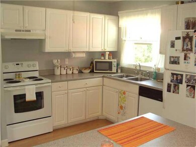 4512 Hartwell Rd, Columbus, OH 43224 - photo 2