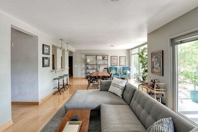 15 S Broom St unit 303, Madison, WI 53703 - photo 3