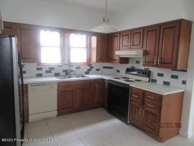 231 4th St, Olyphant, PA 18447 - photo 6