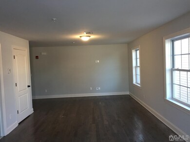 586 Roosevelt Ave unit 2D, Carteret, NJ 07008 - photo 2