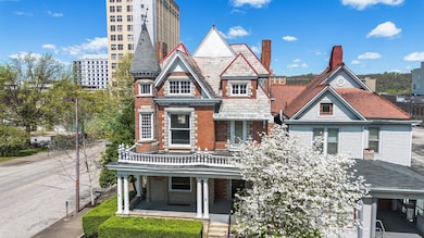 1102 5th Ave, Huntington, WV 25701 - photo 4