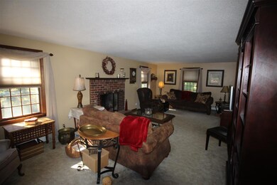 11 Henry Dr, Hudson, NH 03051 - photo 6