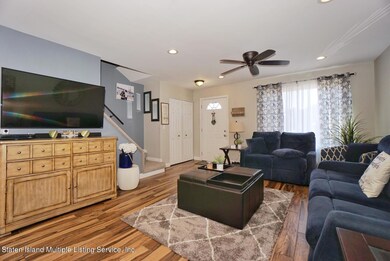 19 Acorn Ct, Staten Island, NY 10309 - photo 4