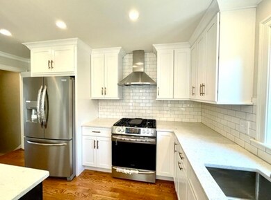 17 Lakeview Ave, Waltham, MA 02451 - photo 5