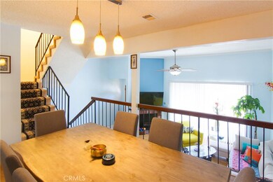 18425 Saticoy St unit 4, Reseda, CA 91335 - photo 5