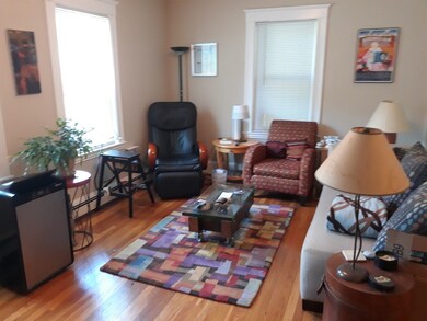 111 Warwick Rd unit 113, West Newton, MA 02465 - photo 2