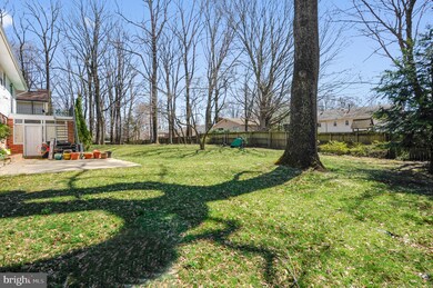 5711 Sir Galahad Rd, Glenn Dale, MD 20769 - photo 4
