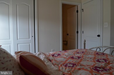 43172 Loudoun Reserve Dr, Ashburn, VA 20148 - photo 3