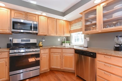 25 Bayberry Cir unit 25, Millis, MA 02054 - photo 3