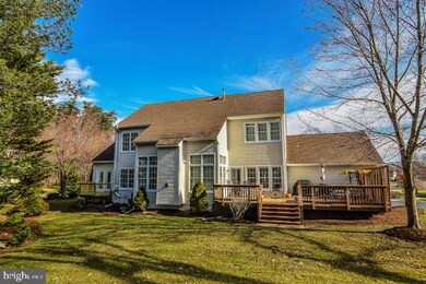 8948 Cross Chase Cir, Lorton, VA 22079 - photo 5