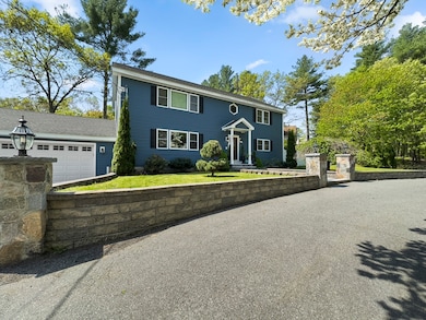 851 Forest St, North Andover, MA 01845 - photo 4