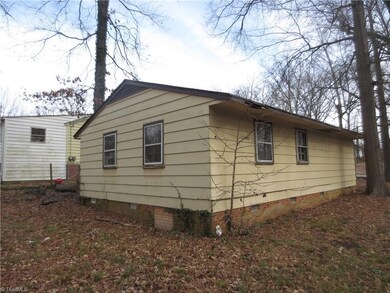 910 Winslow St, High Point, NC 27260 - photo 3