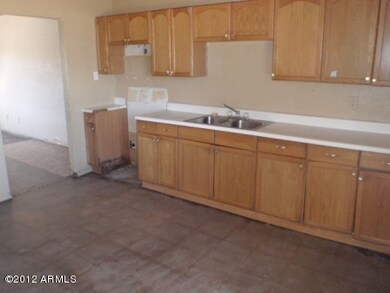 1712 W Pecan Road 4