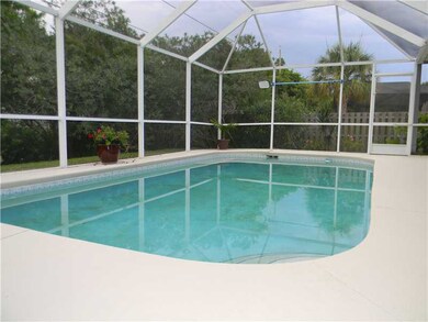 Swimming Pool/Hot Tub/Sauna.