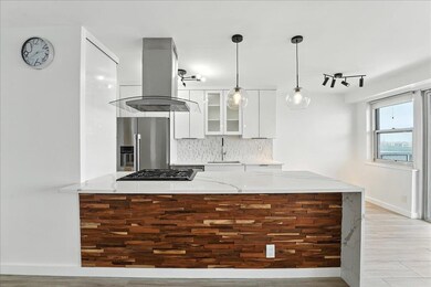 The Versailles unit 15B, West New York, NJ 07093 - photo 6