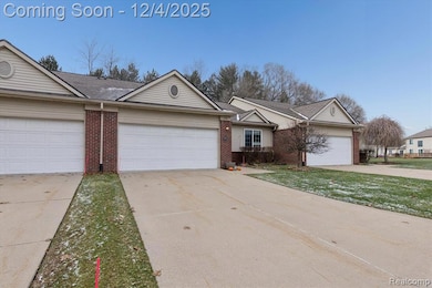 290 Wood Point, Howell, MI 48843 - photo 3