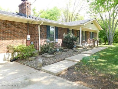 211 Lone Oak Dr, Shepherdsville, KY 40165 - photo 3