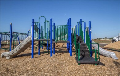 1004 NE 34th Terrace, Moore, OK 73160 - photo 6