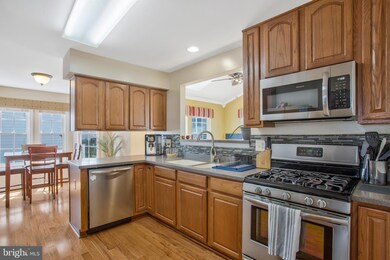 45519 Kilbeggan Ct, Great Mills, MD 20634 - photo 7